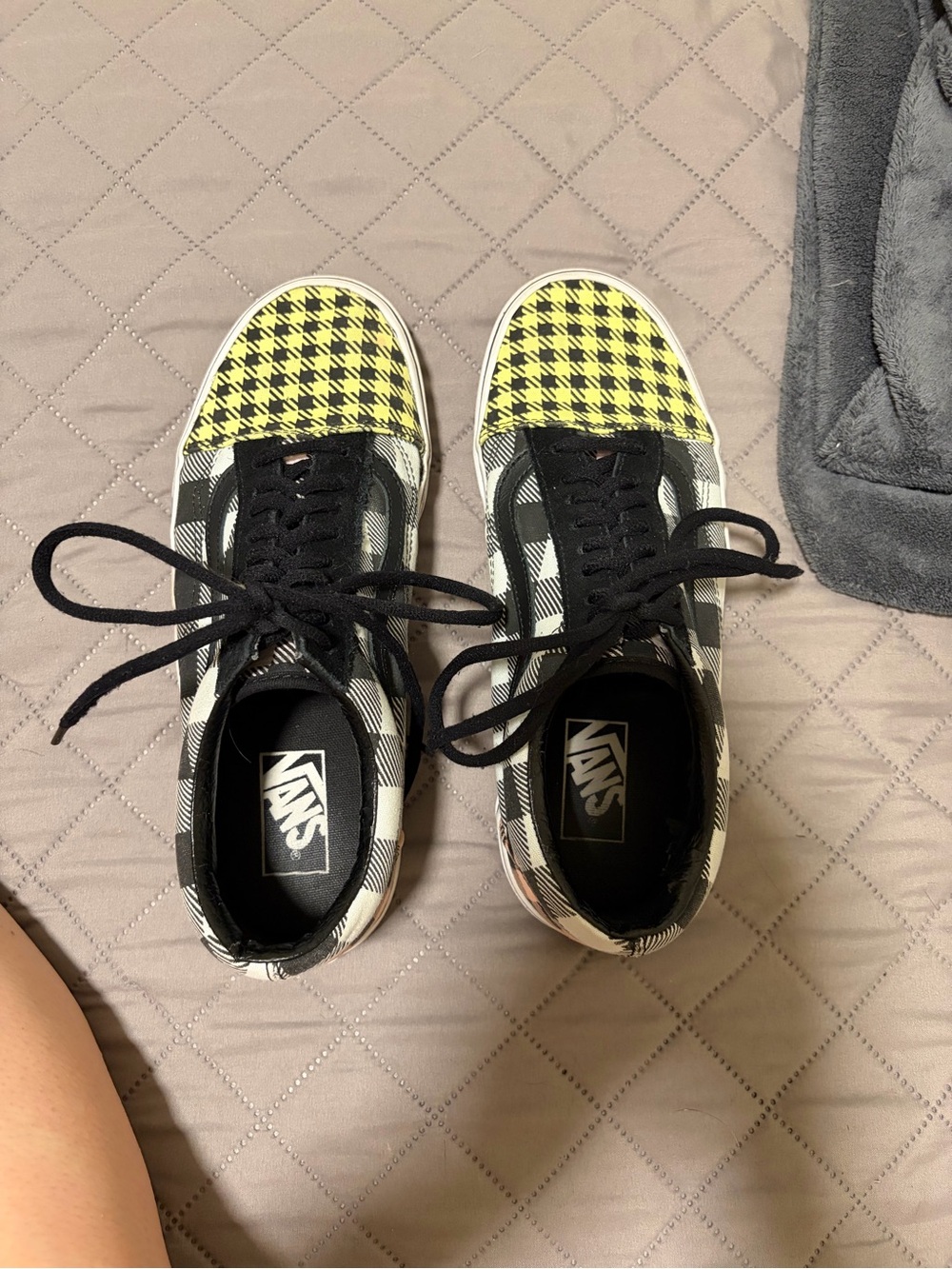 Men’s Vans size 8